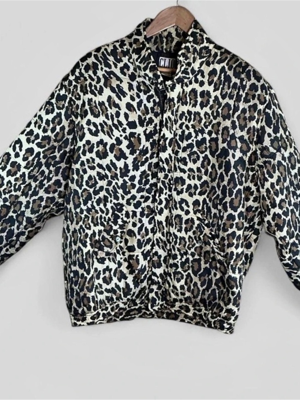 Clio Vintage 90s 100% Silk Leopard Cheetah Print Bomber Puffer Jacket Size Large